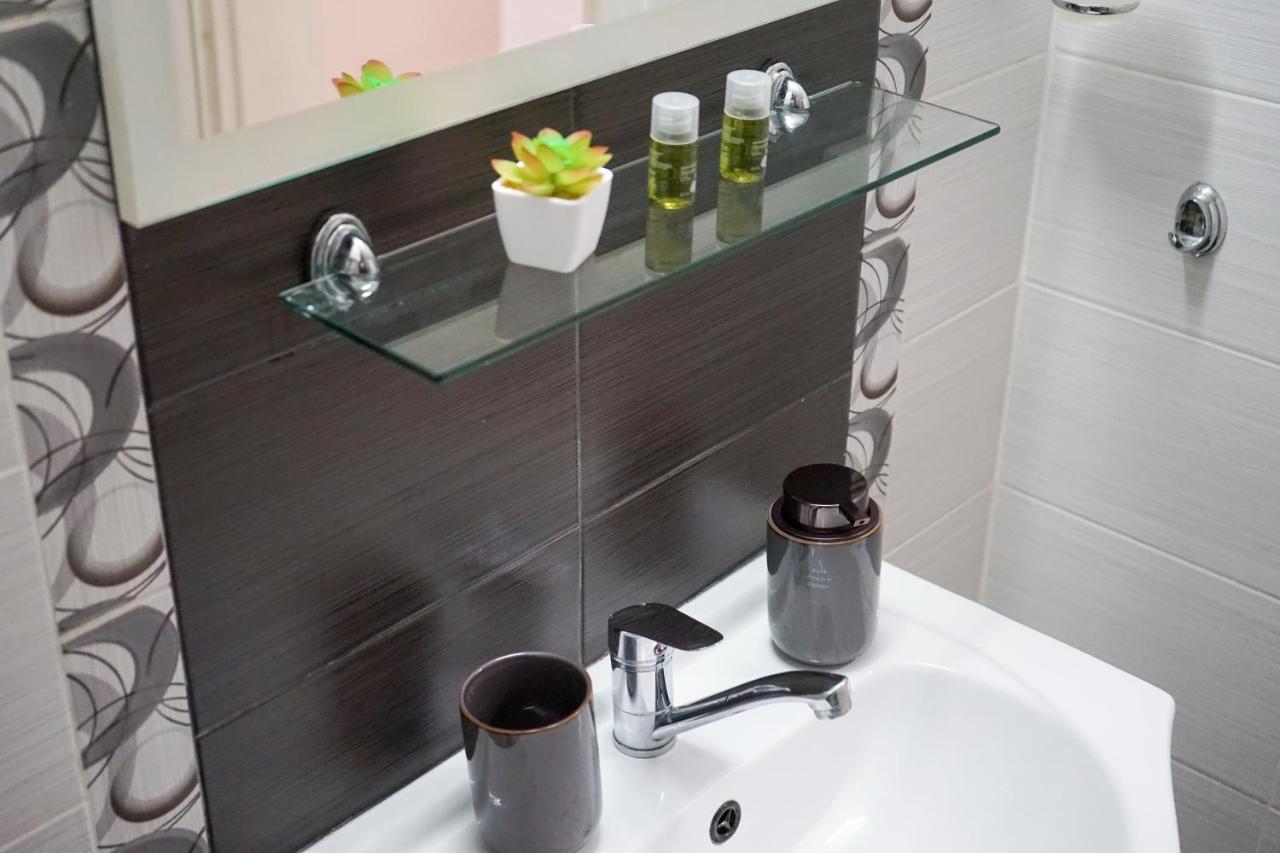 Comfortable 2Br Urban Getaway In City Center Plovdiv Exterior foto