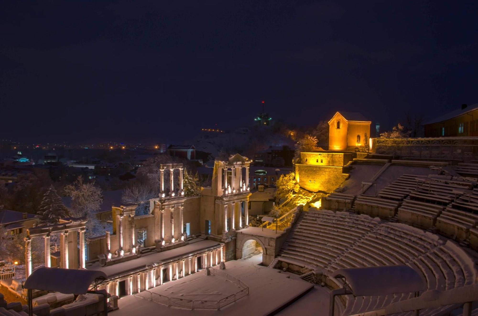 Comfortable 2Br Urban Getaway In City Center Plovdiv Exterior foto